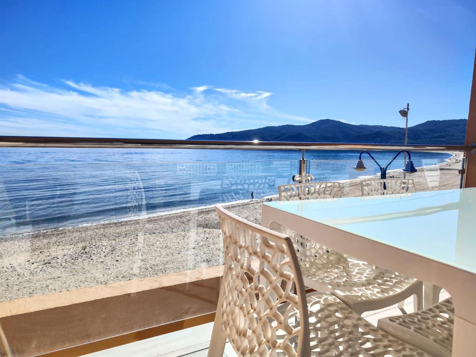 Getares Beach Алхесирас Екстериор снимка