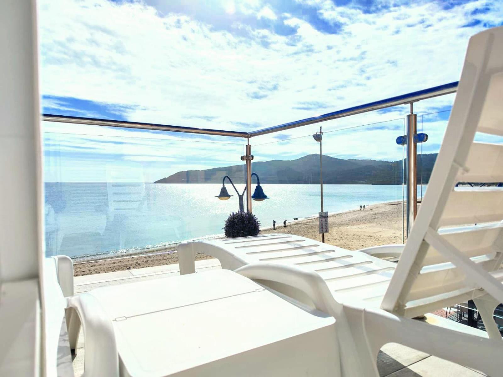 Getares Beach Алхесирас Екстериор снимка