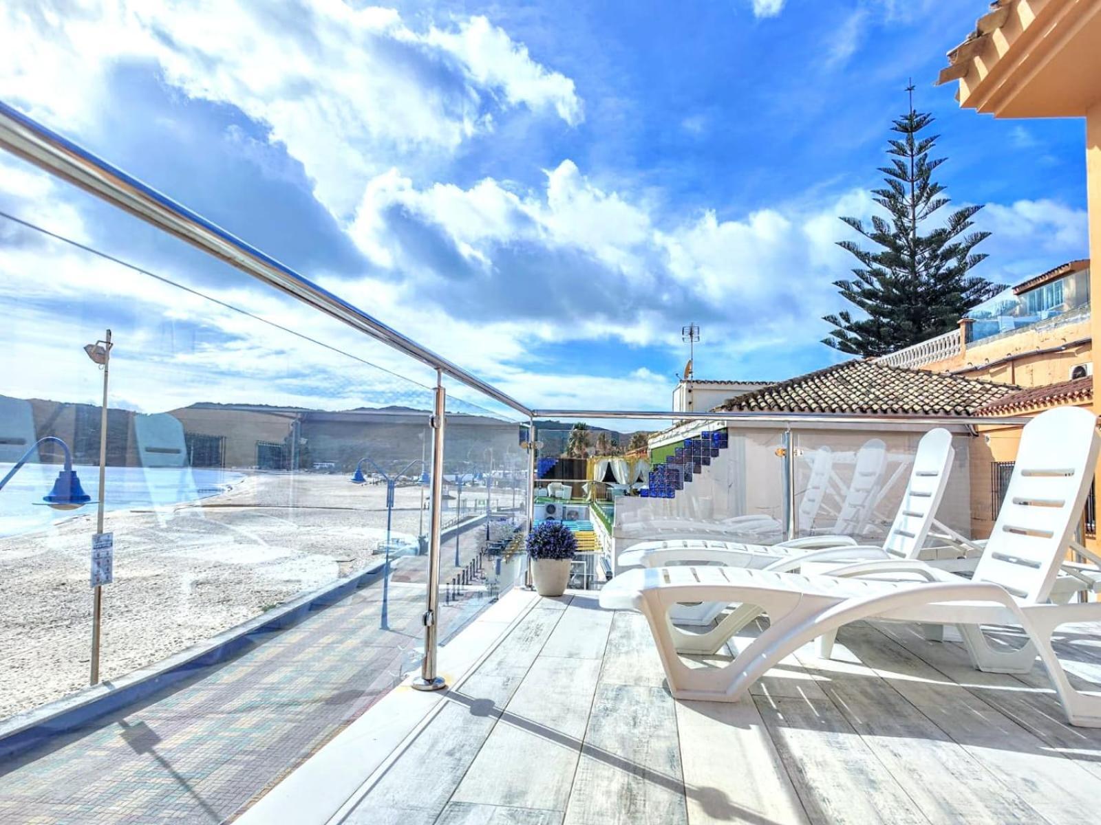 Getares Beach Алхесирас Екстериор снимка